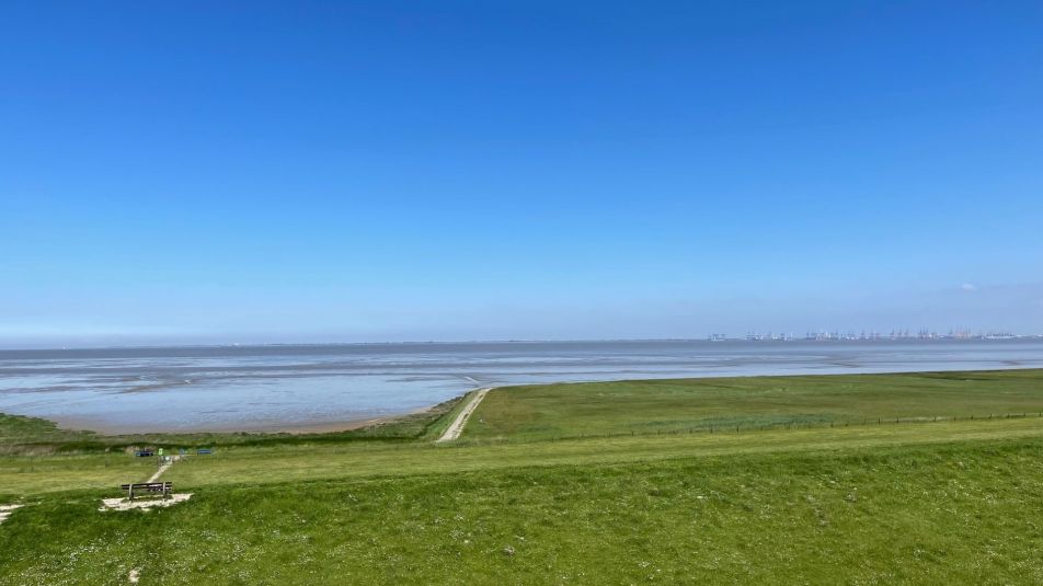 Die Landschaft am Deich der Nordsee